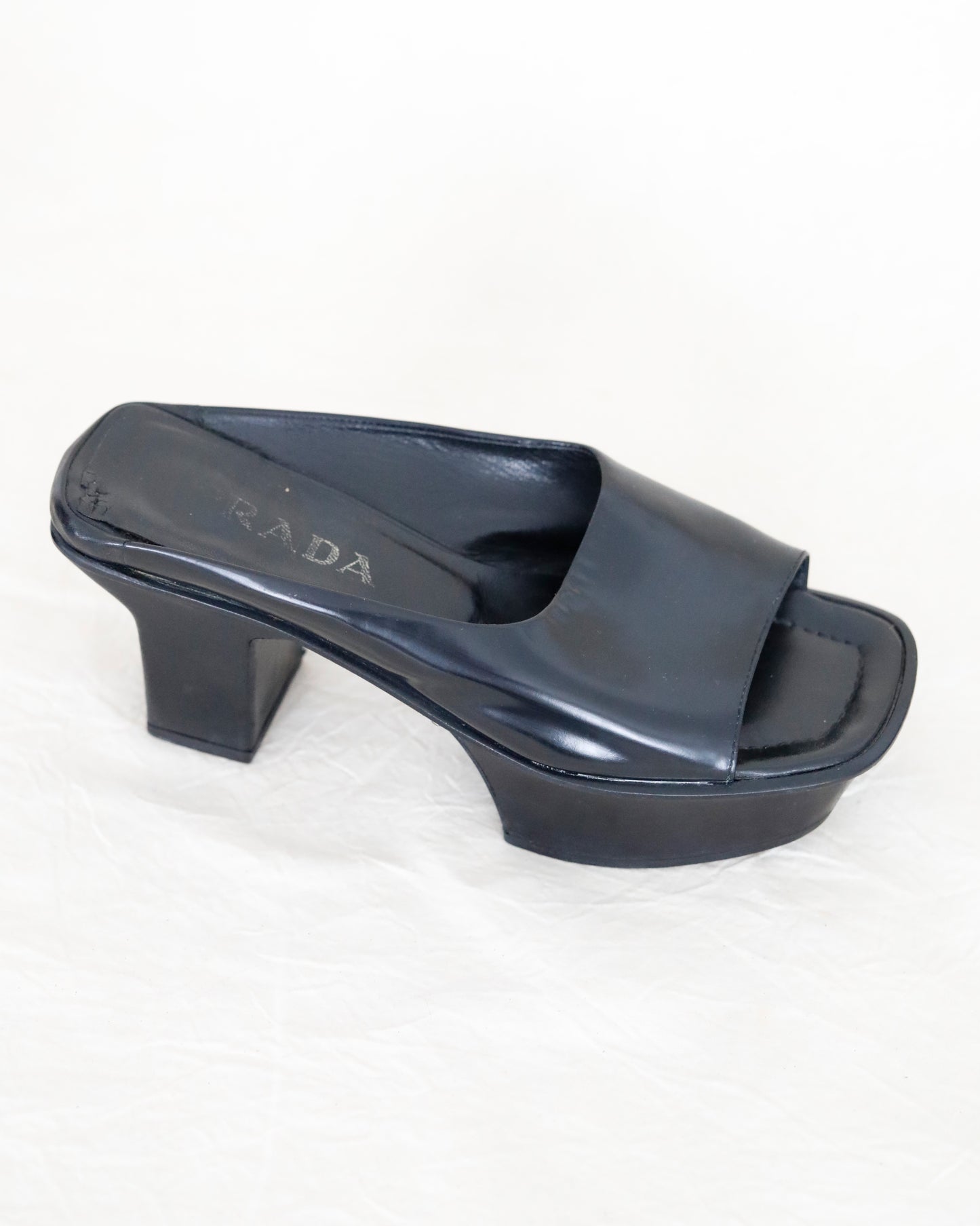 SS 1999 Prada Split Sole Heels